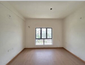 Room in 3 BHK Apartment at Sunshine Enclave New Town, New Town – for Sale