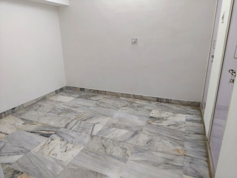 Room, satellite 1 Bedroom 900 Sq.Ft. Villa In Satellite Ahmedabad 10600419