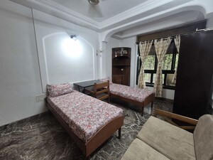 Room in  Pg at Mulund East – for Rent