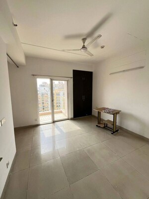 Room in 2 BHK Apartment at Amrapali Terrace Homes, Tech Zone 4 Greater Noida – for Sale