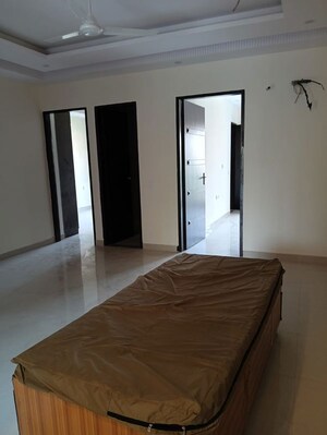 Room in 3 BHK Builder Floor at Sector 23 – for Rent