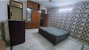 1 RK Builder Floor For Rent in Sector 22