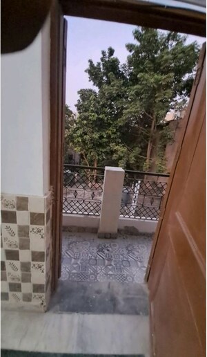Balcony in 1 RK Builder Floor at Sector 22 – for Rent