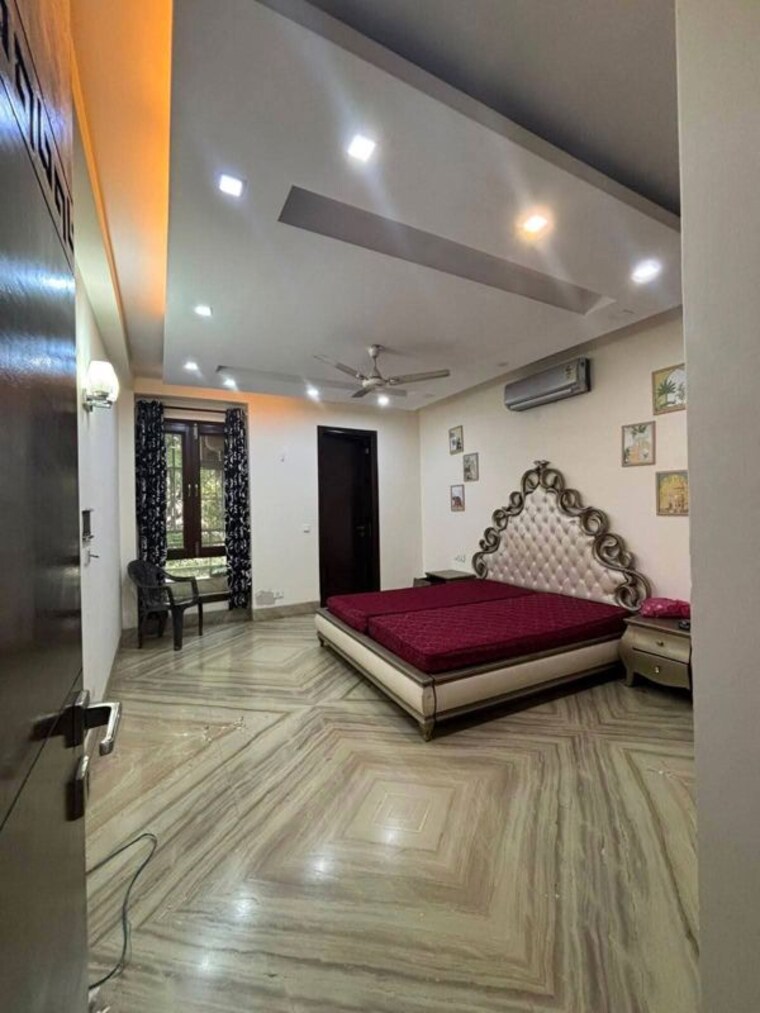 Bedroom, shivalik colony 3 Bedroom 1800 Sq.Ft. Builder Floor In Shivalik Colony Delhi 10600568