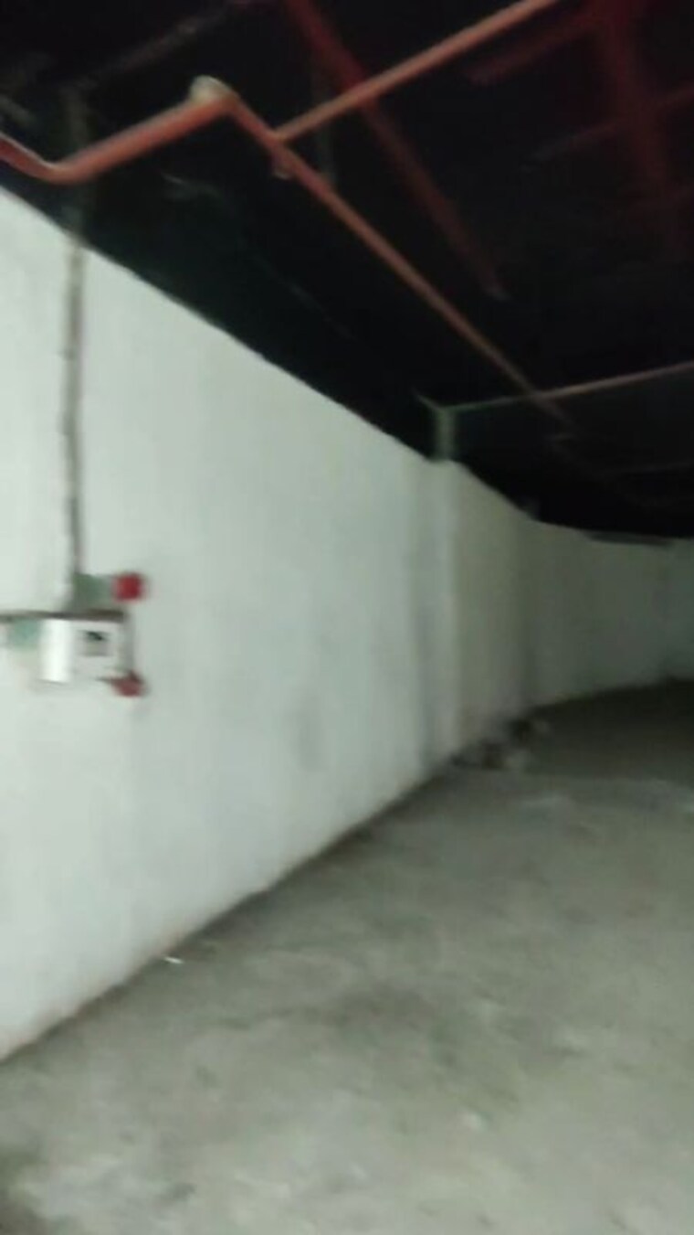 undefined, mega-shiv-karan Commercial Shop 1900 Sq.Ft. In Andheri West Mumbai 10600580