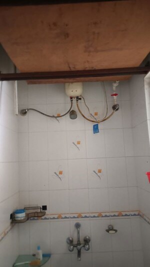 Furnished Amenities in 2.5 BHK Apartment at Shrawandhara Apartment, Hadapsar – for Rent