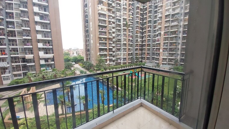 Balcony, saviour-park 2.5 Bedroom 1285 Sq.Ft. Apartment In Mohan Nagar Ghaziabad 10600590