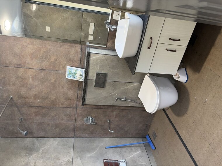 Bathroom, dasnac-burj 3.5 Bedroom 2510 Sq.Ft. Apartment In Sector 75 Noida 10600583