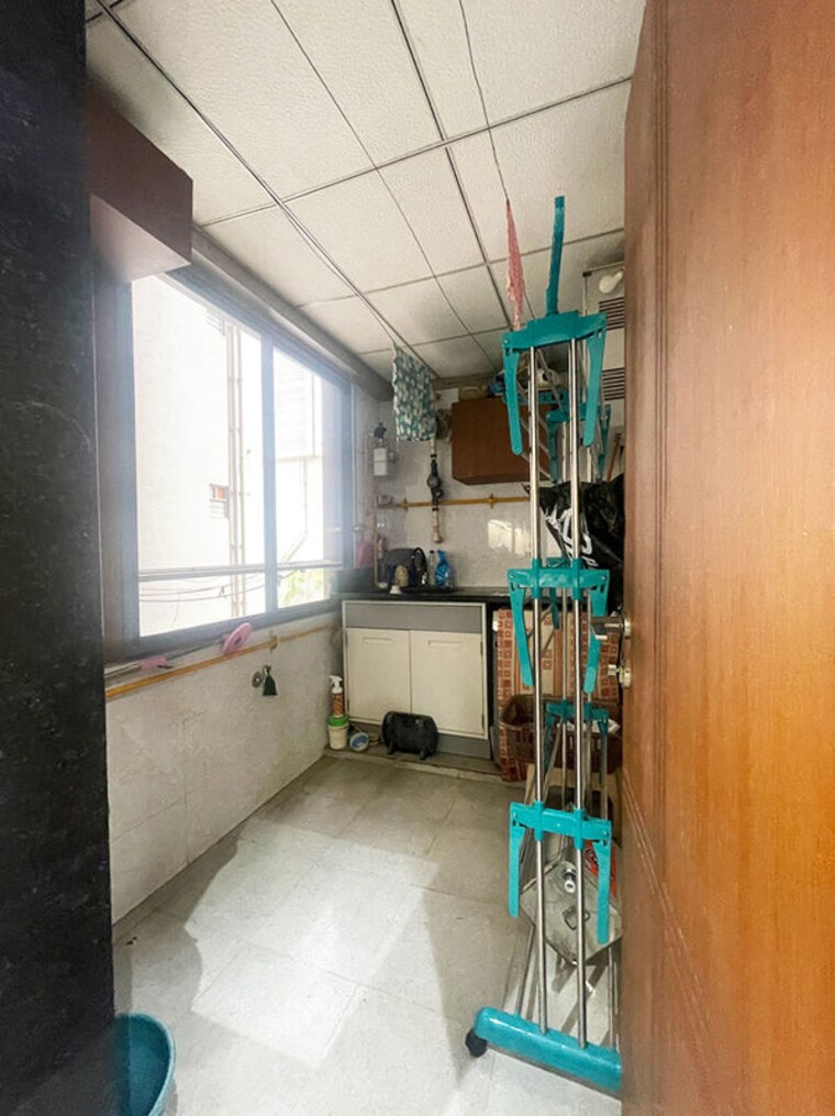 Kitchen, hanspura 3 Bedroom 264 Sq.Yd. Apartment In Hanspura Ahmedabad 10600632
