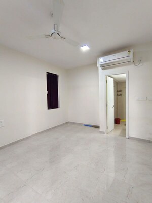 Room in 2 BHK Apartment at Tata Serein, Pokhran Road No Two – for Rent