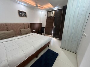 Bedroom in 1 BHK Builder Floor at Sector 53 – for Rent