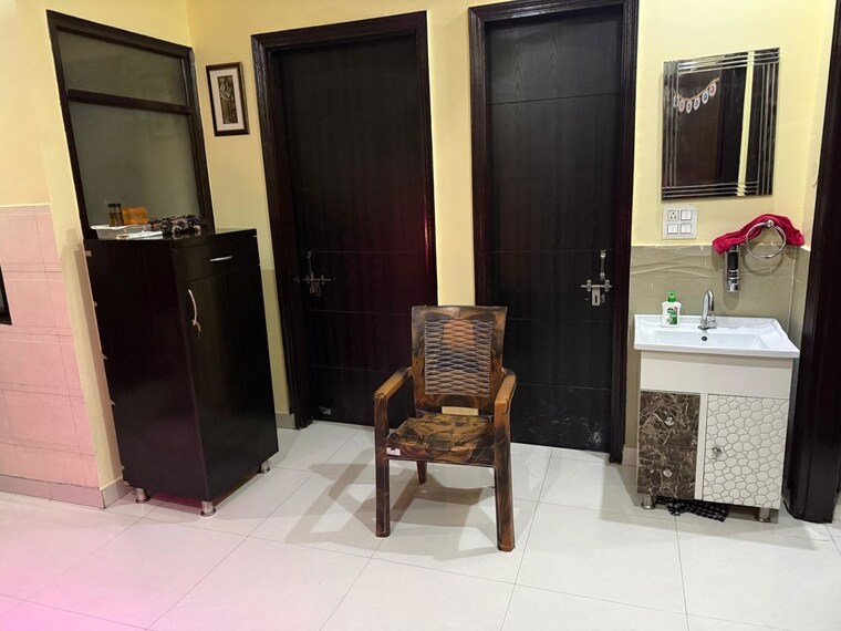 Living Room, cosmos-express-99 3 Bedroom 1885 Sq.Ft. Apartment In Sector 99 Gurgaon 10600694