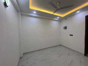 Room in 1 BHK Apartment at Saket – for Rent