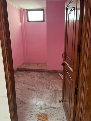 Bathroom in 2 BHK Builder Floor at Ansal Plaza Sector-23, Sector 23 – for Rent