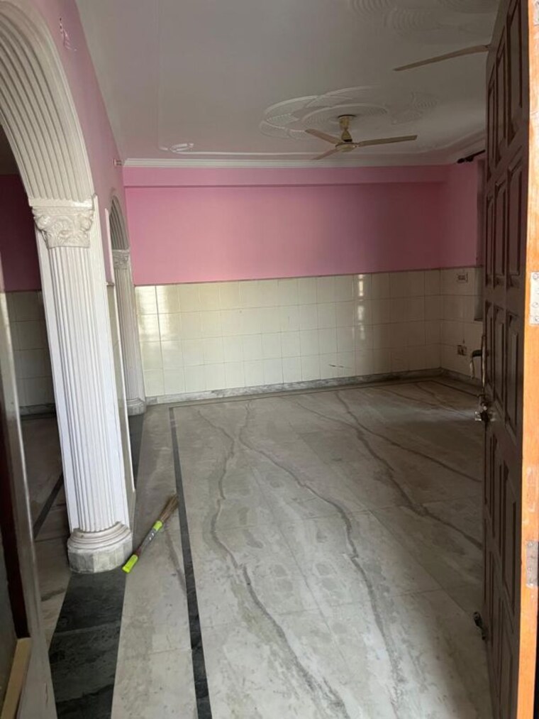 Bathroom, ansal-plaza-sector-23 2 Bedroom 260 Sq.Ft. Builder Floor In Sector 23 Gurgaon 10600726
