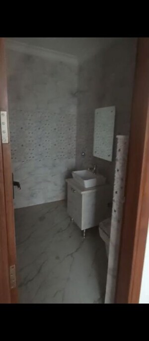 Bathroom in 3 BHK Builder Floor at Soha Neal City, Sector 98 – for Sale