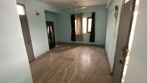 Room in 1 RK Villa at Sector 30 – for Rent