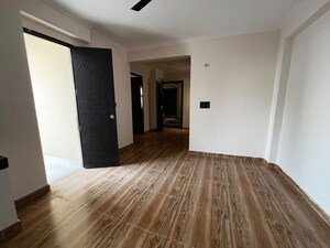 Room in 1 BHK Apartment at Saket – for Rent