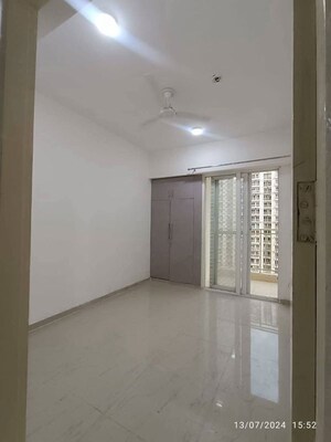 Room in 3 BHK Apartment at Amrapali Terrace Homes, Tech Zone 4 Greater Noida – for Sale