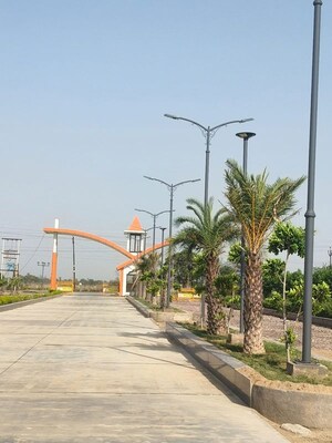  Plot – Garden View at Chhata - for Sale