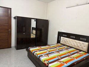 3 BHK Builder Floor For Rent in Sunny Enclave