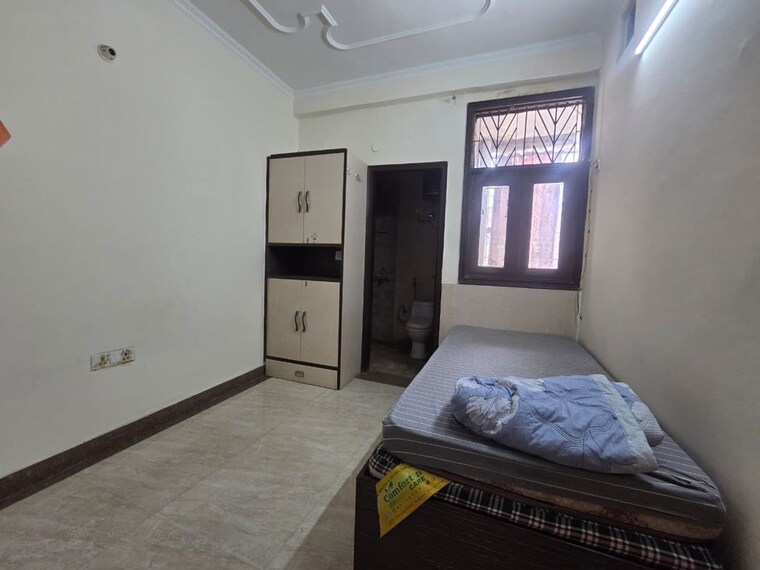 Bedroom, saket 3 Bedroom 1200 Sq.Ft. Builder Floor In Saket Delhi 10600763