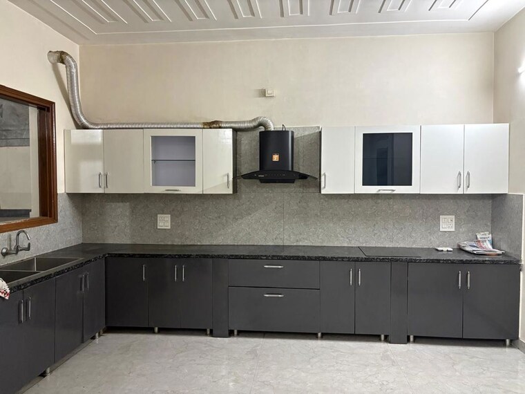 Kitchen, sunny enclave 3 Bedroom 250 Sq.Yd. Builder Floor In Sunny Enclave Mohali 10600771