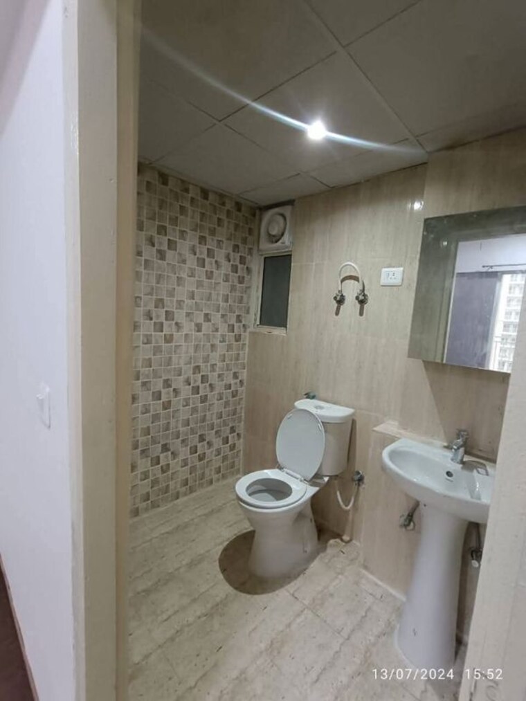 Bathroom, trident-embassy 2 Bedroom 995 Sq.Ft. Apartment In Sector 1 Greater Noida Greater Noida 10600777