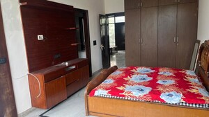 Bedroom in 2 BHK Builder Floor at Palam Vihar Residents Association, Palam Vihar – for Rent
