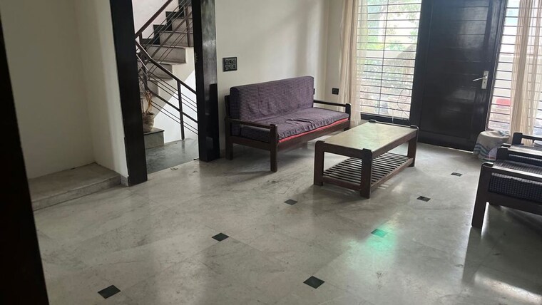 Bathroom, palam-vihar-residents-association 2 Bedroom 250 Sq.Yd. Builder Floor In Palam Vihar Gurgaon 10600769