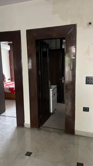 Building Lobby in 2 BHK Builder Floor at Palam Vihar Residents Association, Palam Vihar – for Rent