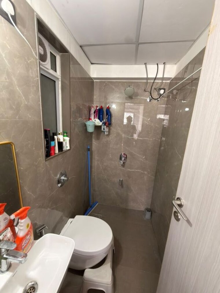 Bathroom, rajashree-apartment 1 Bedroom 500 Sq.Ft. Apartment In Ghatkopar West Mumbai 10600790