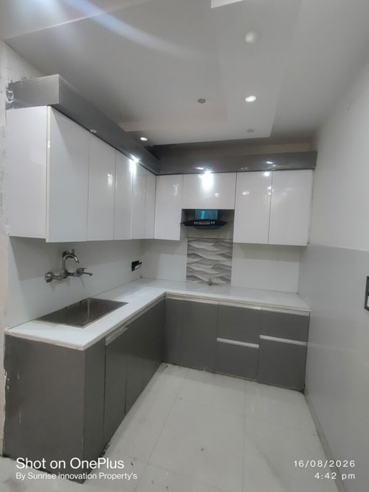 Kitchen, dwarka mor 2 Bedroom 60 Sq.Yd. Builder Floor In Dwarka Mor Delhi 10600796