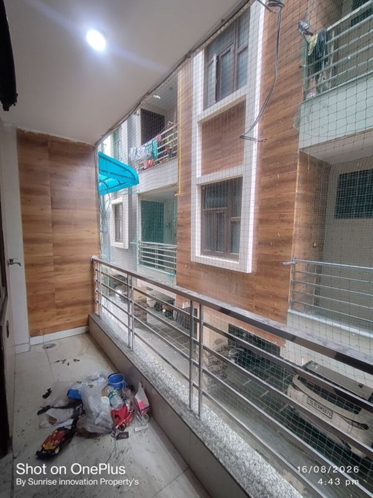 Balcony, dwarka mor 2 Bedroom 60 Sq.Yd. Builder Floor In Dwarka Mor Delhi 10600796
