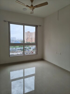 Room in 2 BHK Apartment at Hubtown Rising City, Ghatkopar East – for Rent