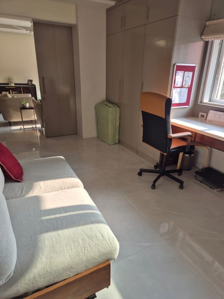 Living Room, tardeo 2 Bedroom 1008 Sq.Ft. Apartment In Tardeo Mumbai 10600395