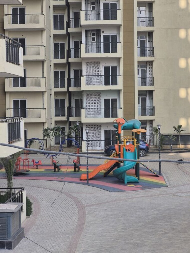 Gym, palm-marina-suites 2 Bedroom 950 Sq.Ft. Apartment In Nh 24 Ghaziabad 10600832