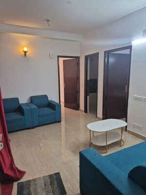 Bedroom in 2 BHK Apartment at Palm Marina Suites, Nh 24 – for Rent