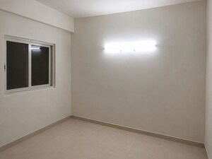 Room in 2 BHK Apartment at Supertech Ecociti, Sector 137 – for Rent