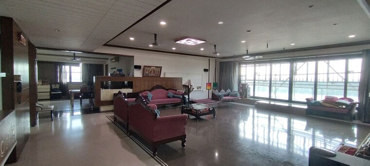 Living Room, piplod 5 Bedroom 5800 Sq.Ft. Apartment In Piplod Surat 10480001