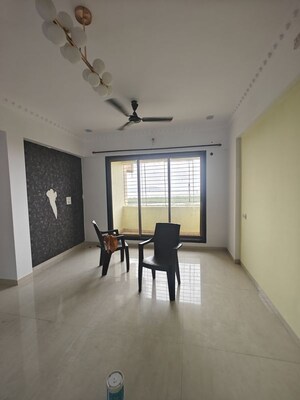 Room in 2 BHK Apartment at Beverly Park, Nerul – for Rent