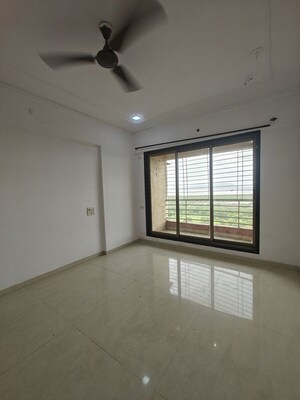 2 BHK Apartment For Rent in Beverly Park, Nerul
