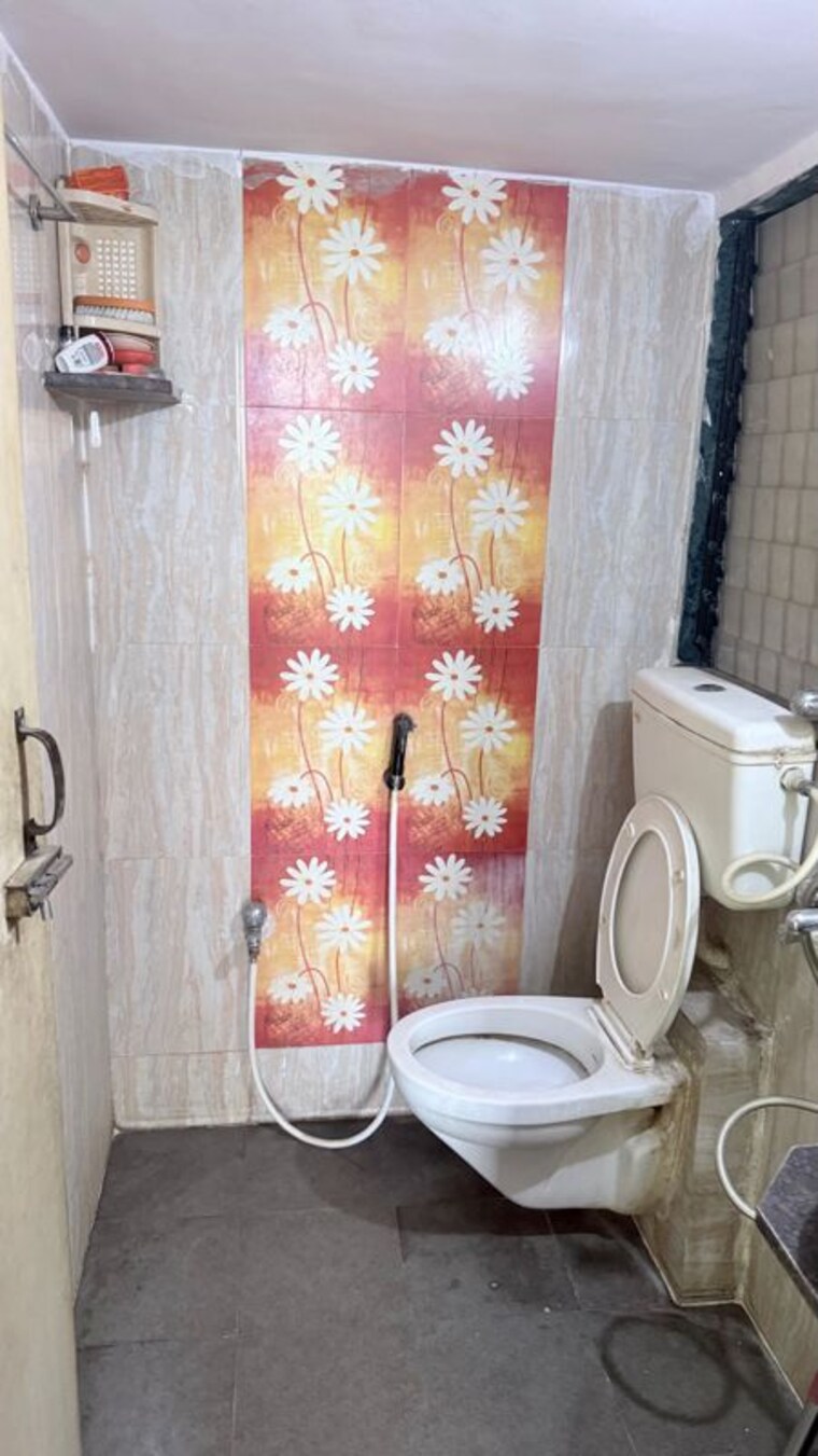 Bathroom, soman-prathamesh 1 Bedroom 550 Sq.Ft. Apartment In Titwala Thane 10600814