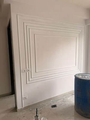 Room in 2.5 BHK Builder Floor at Smart World Orchard, Sector 61 – for Rent