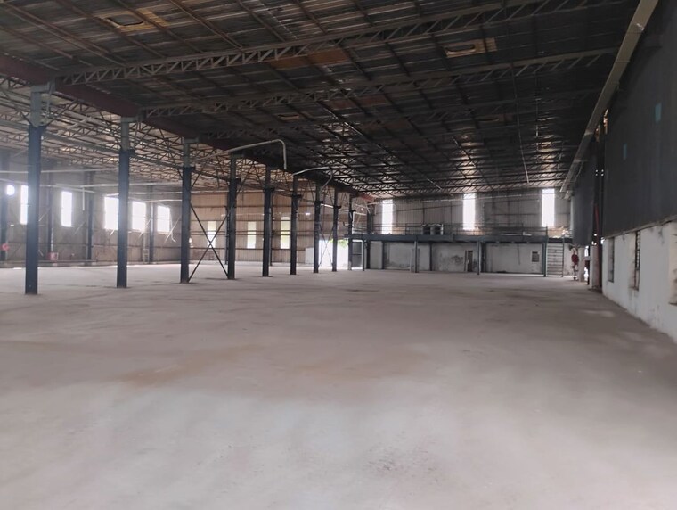  Parking, bestech-cyber-park Commercial Warehouse 88000 Sq.Ft. In Sector 36 Gurgaon 10600856