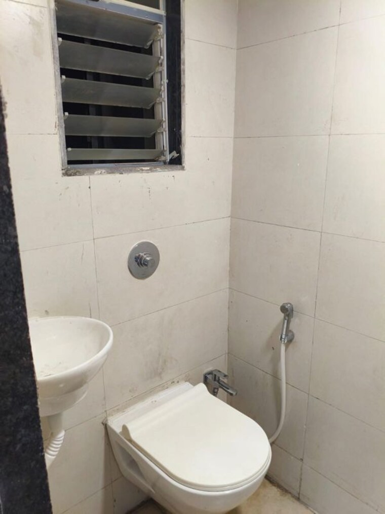 Bathroom, vardhan-heights 1 Bedroom 450 Sq.Ft. Apartment In Chembur Mumbai 10600866