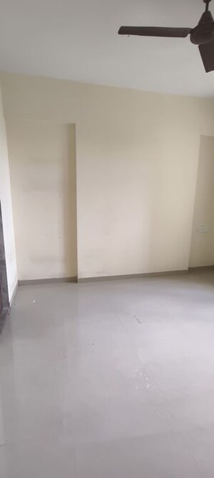 Room in 1 BHK Apartment at Pushpanjali Heights, Owale – for Rent