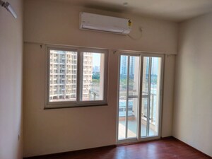 2 BHK Apartment For Rent in Puravankara Silversands, Mundhwa