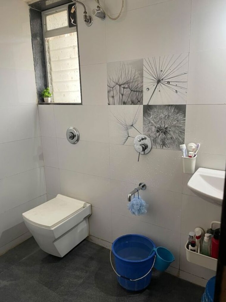 Bathroom, nehru nagar 1 Bedroom 450 Sq.Ft. Apartment In Nehru Nagar Mumbai 10600906