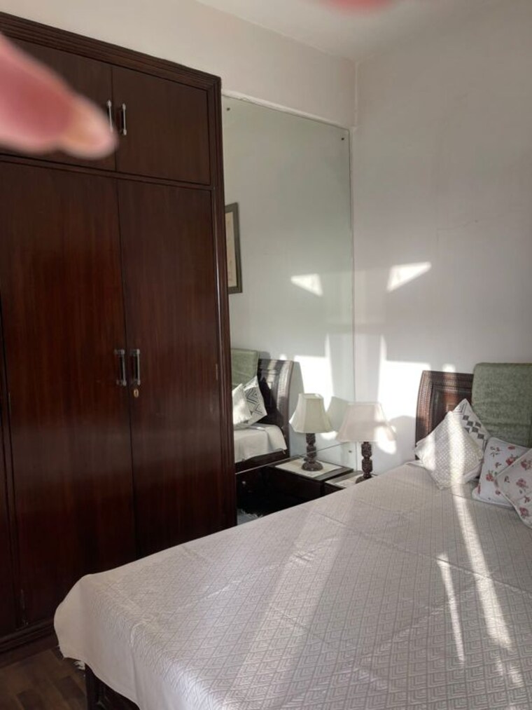 Bedroom, dlf-regency-park-i 2 Bedroom 1200 Sq.Ft. Apartment In Dlf Phase iv Gurgaon 10600911